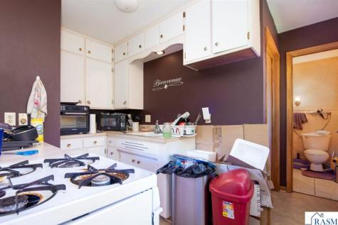 706 N 8th Street St. Peter MN 56082