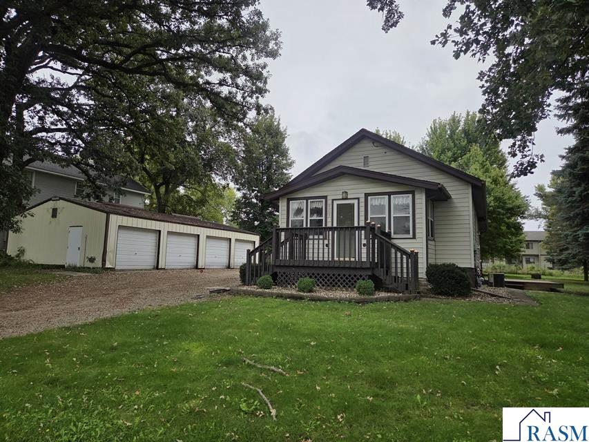 803 W 1st Street Blue Earth MN 56013