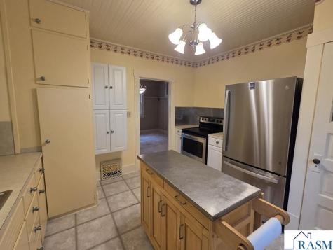803 W 1st Street Blue Earth MN 56013
