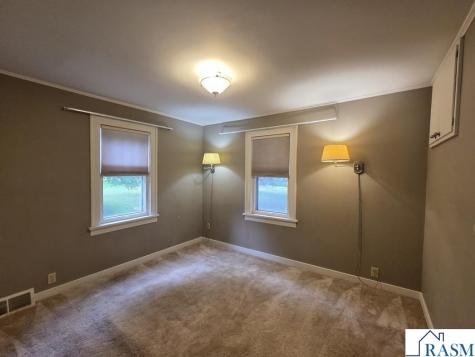 803 W 1st Street Blue Earth MN 56013