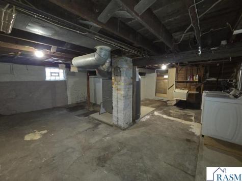 803 W 1st Street Blue Earth MN 56013