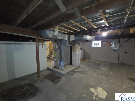 803 W 1st Street Blue Earth MN 56013