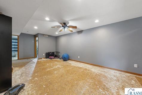 228 Plum Run Le Sueur MN 56058