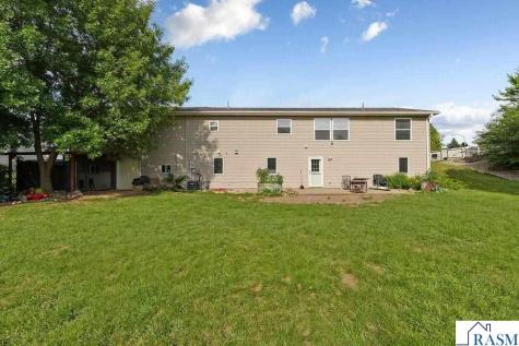 228 Plum Run Le Sueur MN 56058