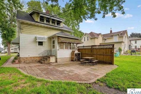 1423 N 2nd Street Mankato MN 56001