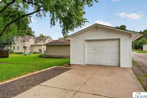 1423 N 2nd Street Mankato MN 56001