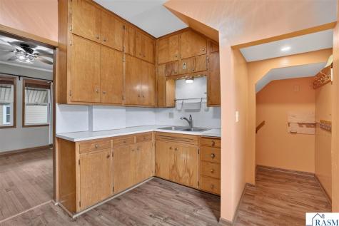1423 N 2nd Street Mankato MN 56001