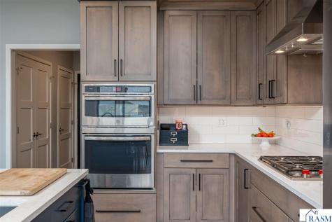 126 Shoreview Drive Elysian MN 56028