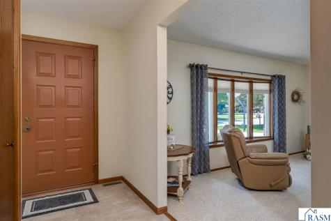 1028 Shady Oak Drive North Mankato MN 56003