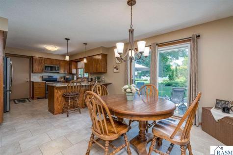 1028 Shady Oak Drive North Mankato MN 56003
