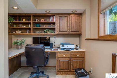 1028 Shady Oak Drive North Mankato MN 56003