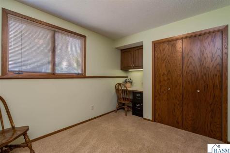 1028 Shady Oak Drive North Mankato MN 56003