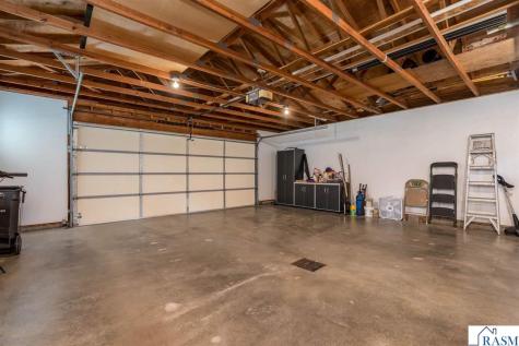1028 Shady Oak Drive North Mankato MN 56003