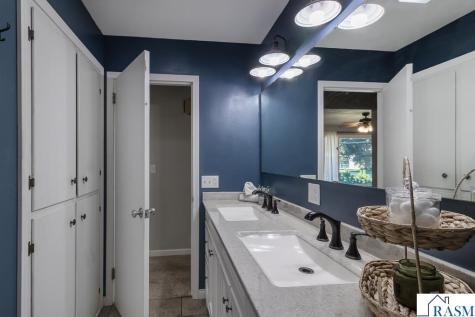 312 SE 9th Avenue Waseca MN 56093