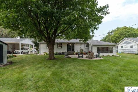911 Pfau Street Mankato MN 56001