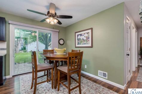 911 Pfau Street Mankato MN 56001