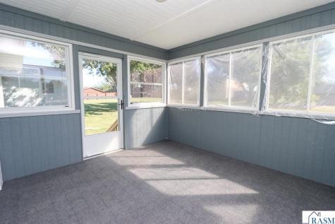 109 Burg Avenue Nicollet MN 56074