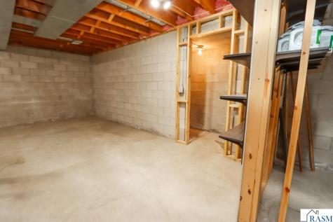 109 Burg Avenue Nicollet MN 56074