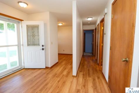 109 Burg Avenue Nicollet MN 56074