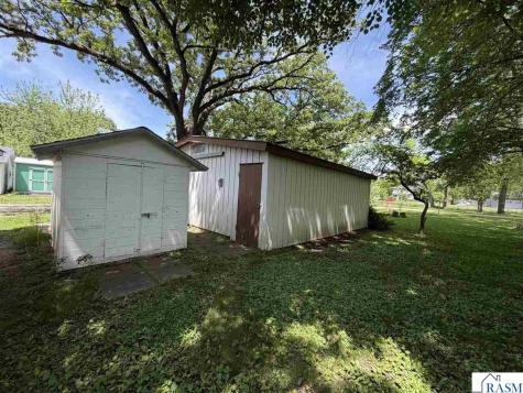 608 8th Street SE Waseca MN 56093