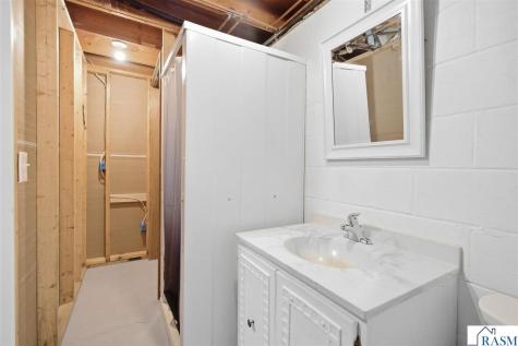 628 SE 13th Street Waseca MN 56093