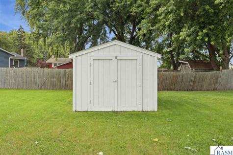 628 SE 13th Street Waseca MN 56093