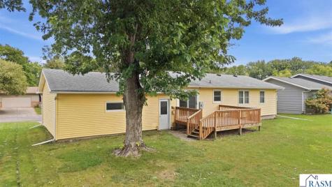 628 SE 13th Street Waseca MN 56093