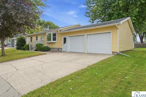 628 SE 13th Street Waseca MN 56093