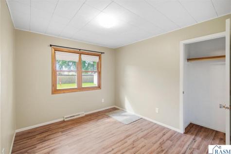 628 SE 13th Street Waseca MN 56093