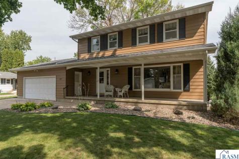 137 Marabou Drive Mankato MN 56001