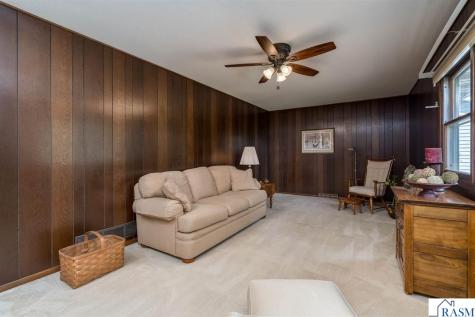 137 Marabou Drive Mankato MN 56001
