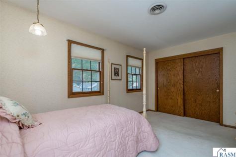 137 Marabou Drive Mankato MN 56001