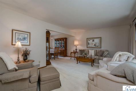 137 Marabou Drive Mankato MN 56001