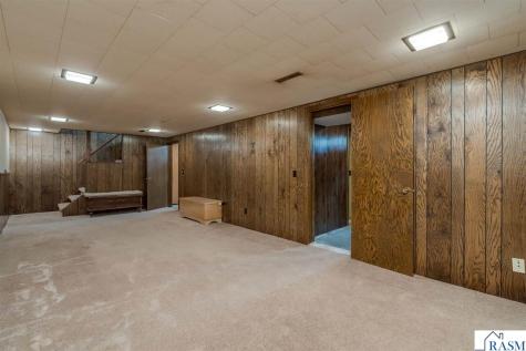 137 Marabou Drive Mankato MN 56001