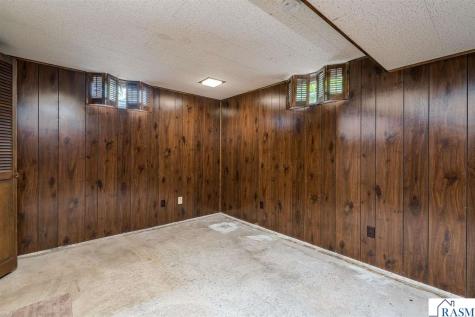 137 Marabou Drive Mankato MN 56001