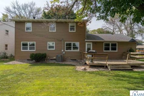 137 Marabou Drive Mankato MN 56001