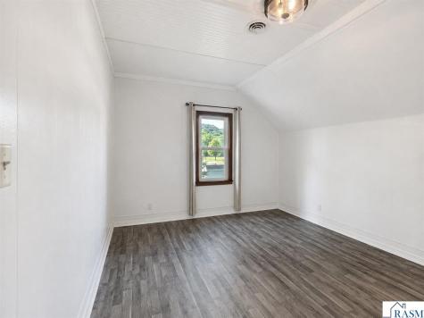 1041 Quincy Street North Mankato MN 56003