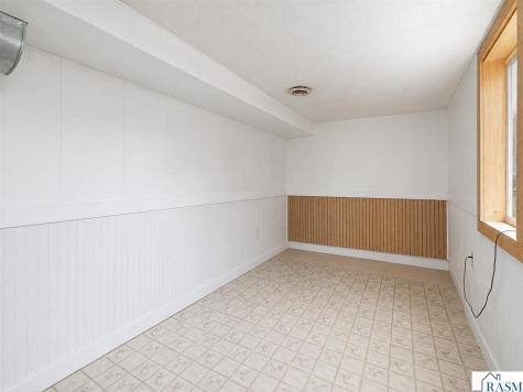 1041 Quincy Street North Mankato MN 56003