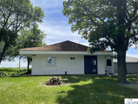 70340 S Long Lake Lane St. James MN 56081