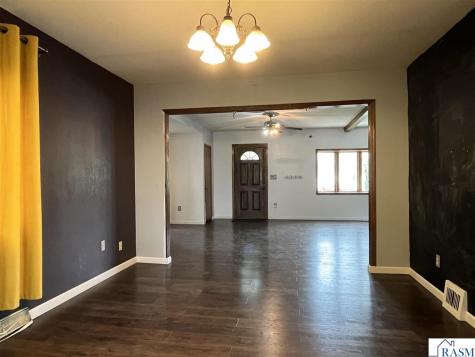 1305 9th Avenue North St. James MN 56081