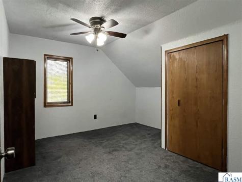 1305 9th Avenue North St. James MN 56081
