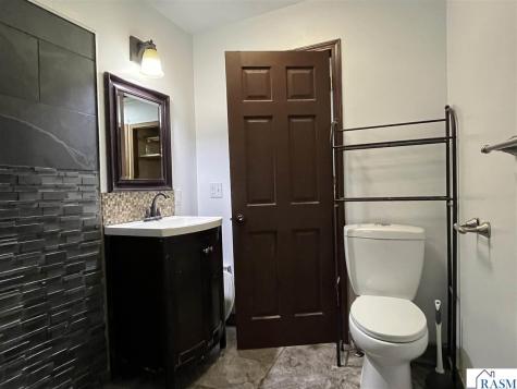 1305 9th Avenue North St. James MN 56081