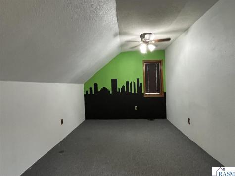 1305 9th Avenue North St. James MN 56081