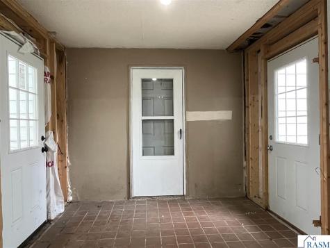 1305 9th Avenue North St. James MN 56081