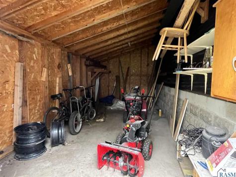 1305 9th Avenue North St. James MN 56081