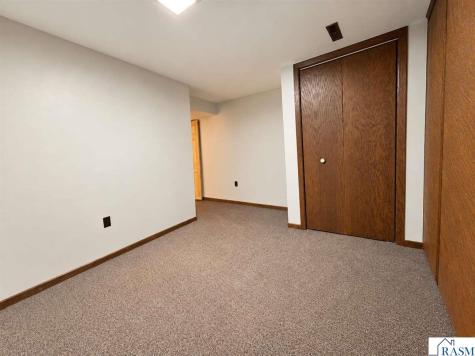 408 NE 17th Avenue Waseca MN 56093