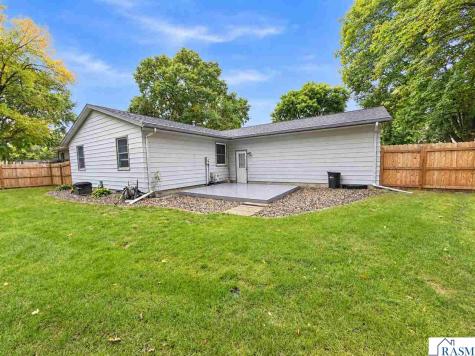 408 NE 17th Avenue Waseca MN 56093