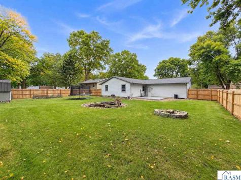 408 NE 17th Avenue Waseca MN 56093