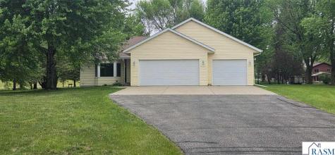 14351 Hill & Dale Drive Waseca MN 56093