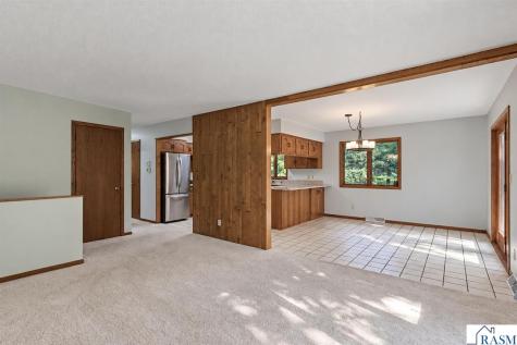 61785 Sunset Lane New Ulm MN 56073